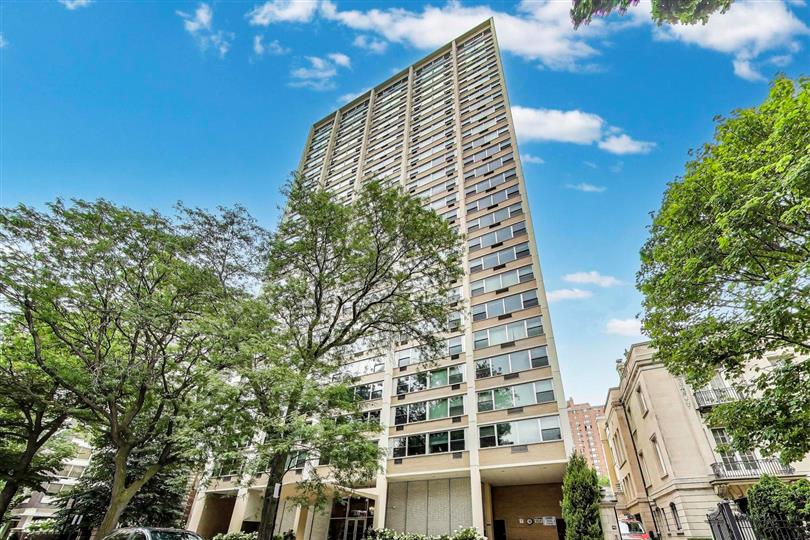 Just Sold in Lakeview: 336 W Wellington Ave Unit 405, Chicago, IL 60657