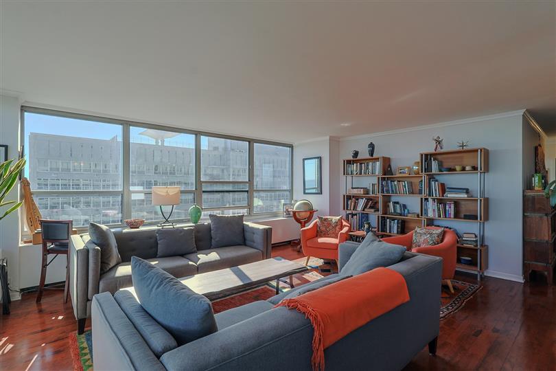 Just Sold in Lakeview: 3550 N Lake Shore Dr Unit 2615, Chicago, IL 60657