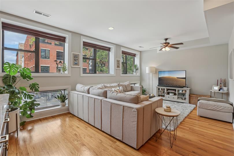 Just Sold in West Loop: 1025 W Madison St Unit 1, Chicago, IL 60607