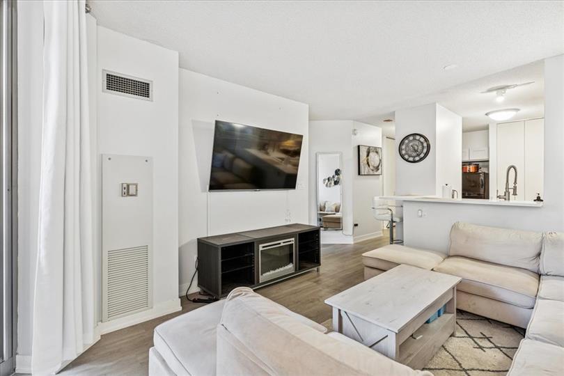 Just Sold in New Eastside: 222 N Columbus Dr Unit 708, Chicago, IL