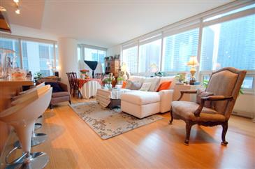 Great new one bedroom at 340 On The Park!