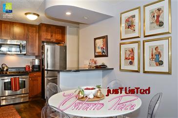High Floor One Bedroom JUST LISTED in River North!