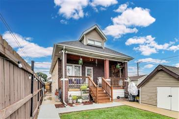 Just Sold in West Lawn: 6432 S Kilpatrick Ave, Chicago, IL